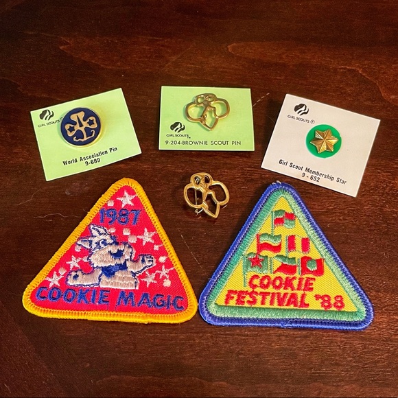 Girl Scout Accessories Vintage Girl Scout Brownie Pins Patches C